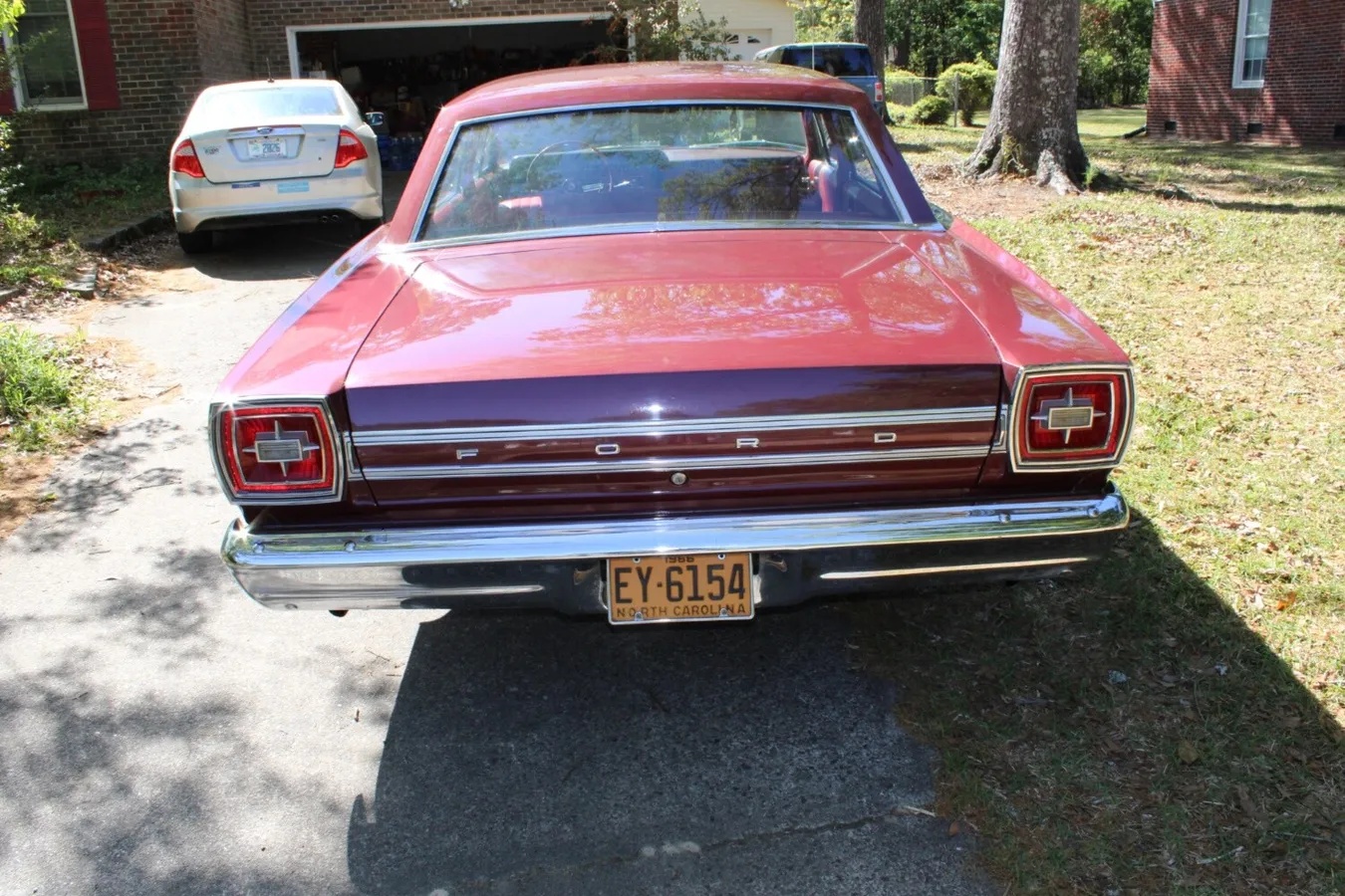 Ford-Galaxie-1966-Burgundy-Red-1