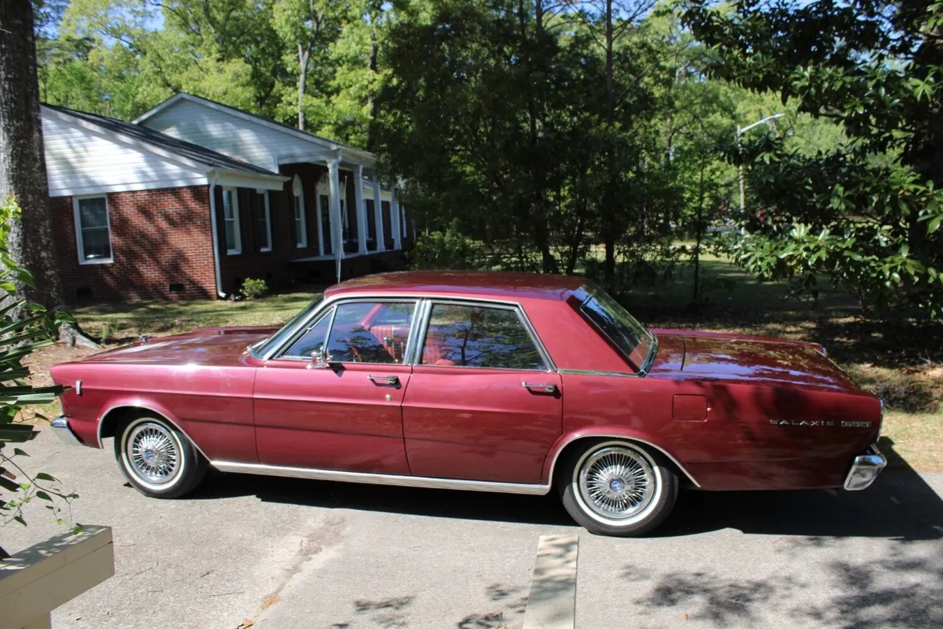 Ford-Galaxie-1966-Burgundy-Red-13