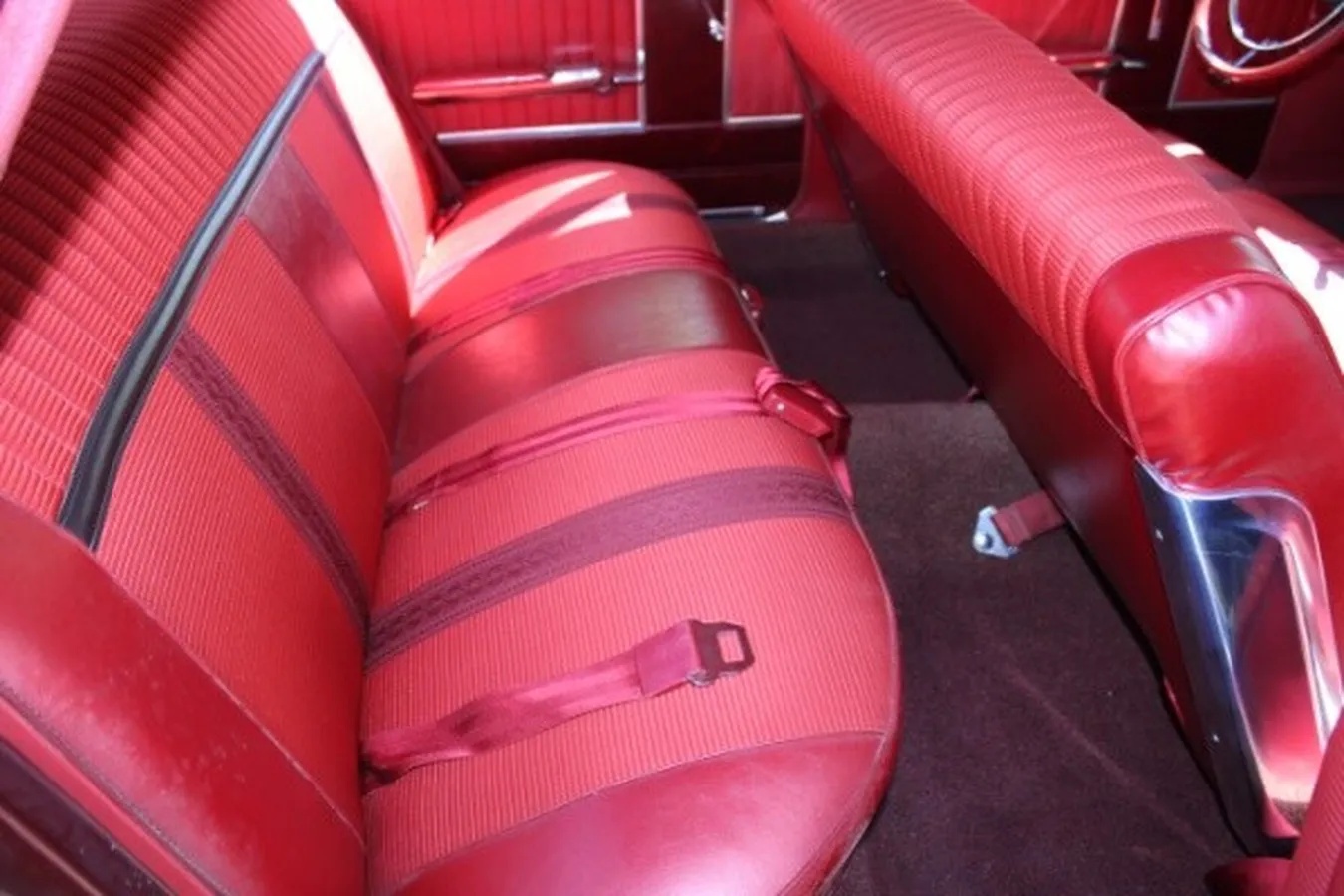 Ford-Galaxie-1966-Burgundy-Red-16