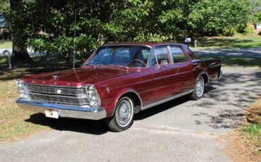 Ford-Galaxie-1966-Burgundy-Red