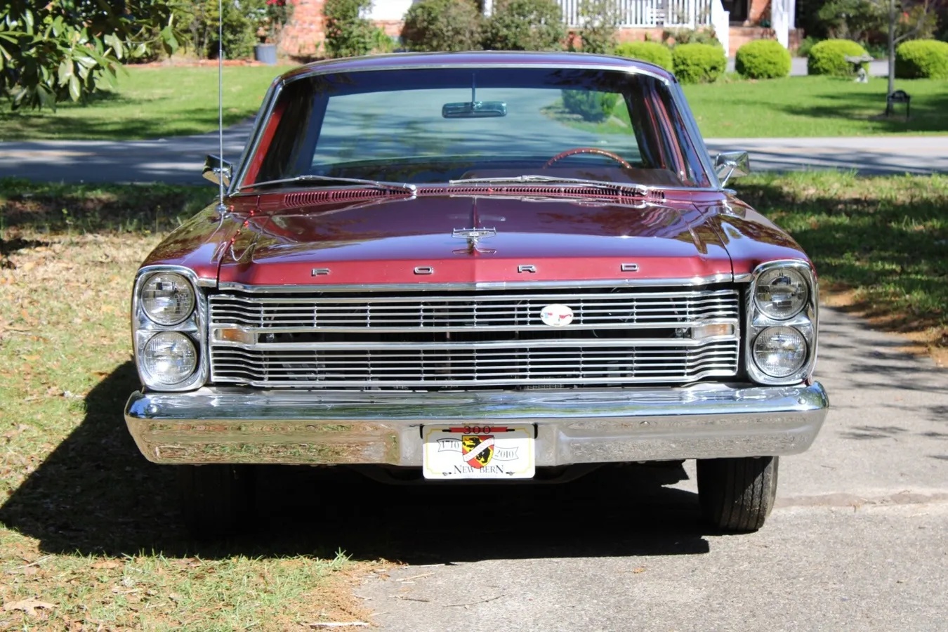 Ford-Galaxie-1966-Burgundy-Red-4