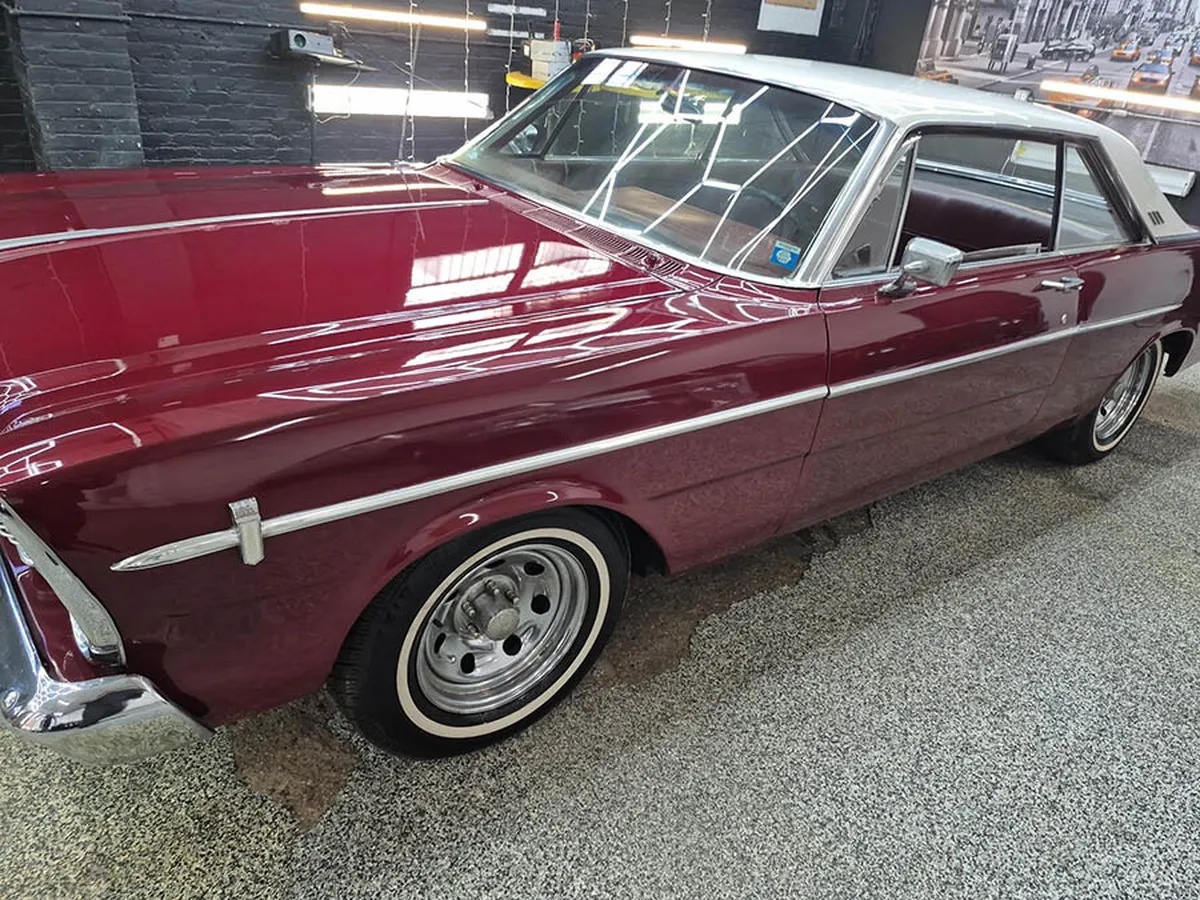 Ford-Galaxie-1966-Red-Red-10