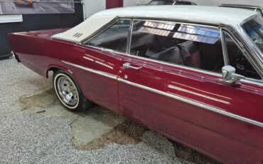 Ford-Galaxie-1966-Red-Red-11
