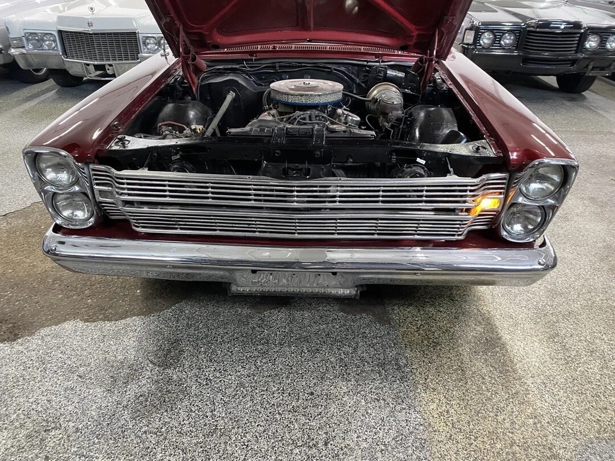 Ford-Galaxie-1966-Red-Red-13
