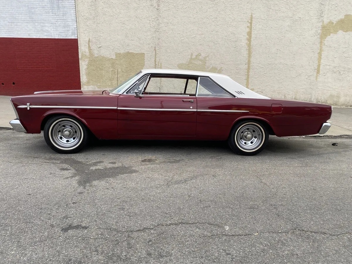 Ford-Galaxie-1966-Red-Red-3