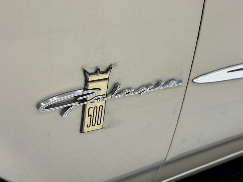 Ford-Galaxie-500-1963-Sandshell-Beige-Brown-19