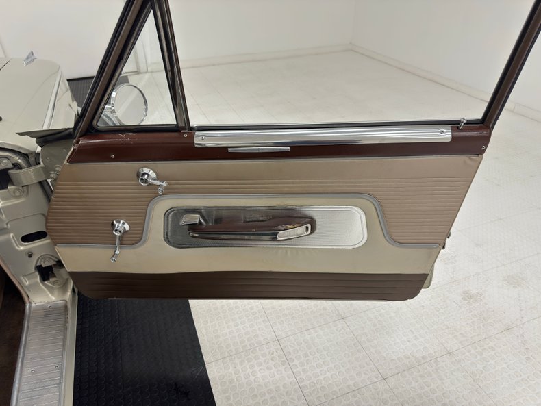 Ford-Galaxie-500-1963-Sandshell-Beige-Brown-2
