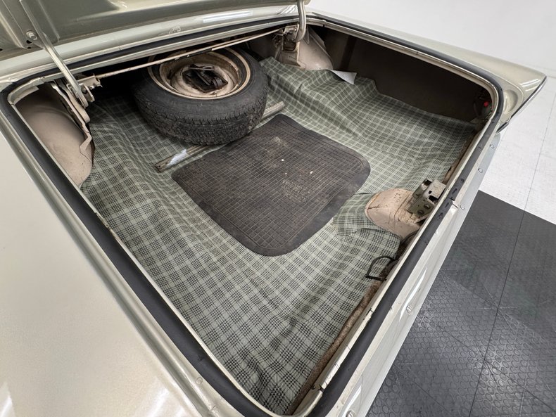 Ford-Galaxie-500-1963-Sandshell-Beige-Brown-29