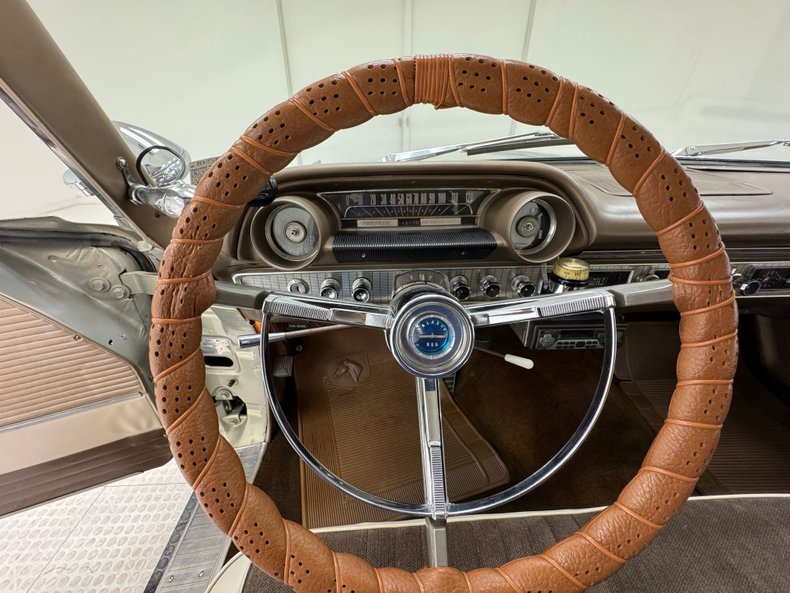 Ford-Galaxie-500-1963-Sandshell-Beige-Brown-38