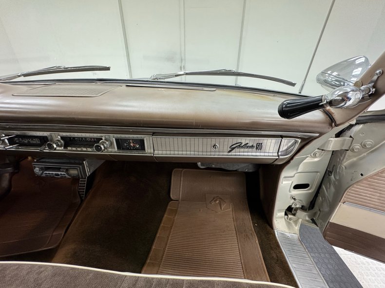 Ford-Galaxie-500-1963-Sandshell-Beige-Brown-48