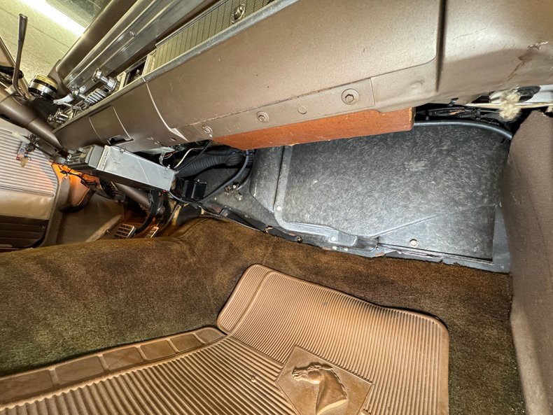 Ford-Galaxie-500-1963-Sandshell-Beige-Brown-49