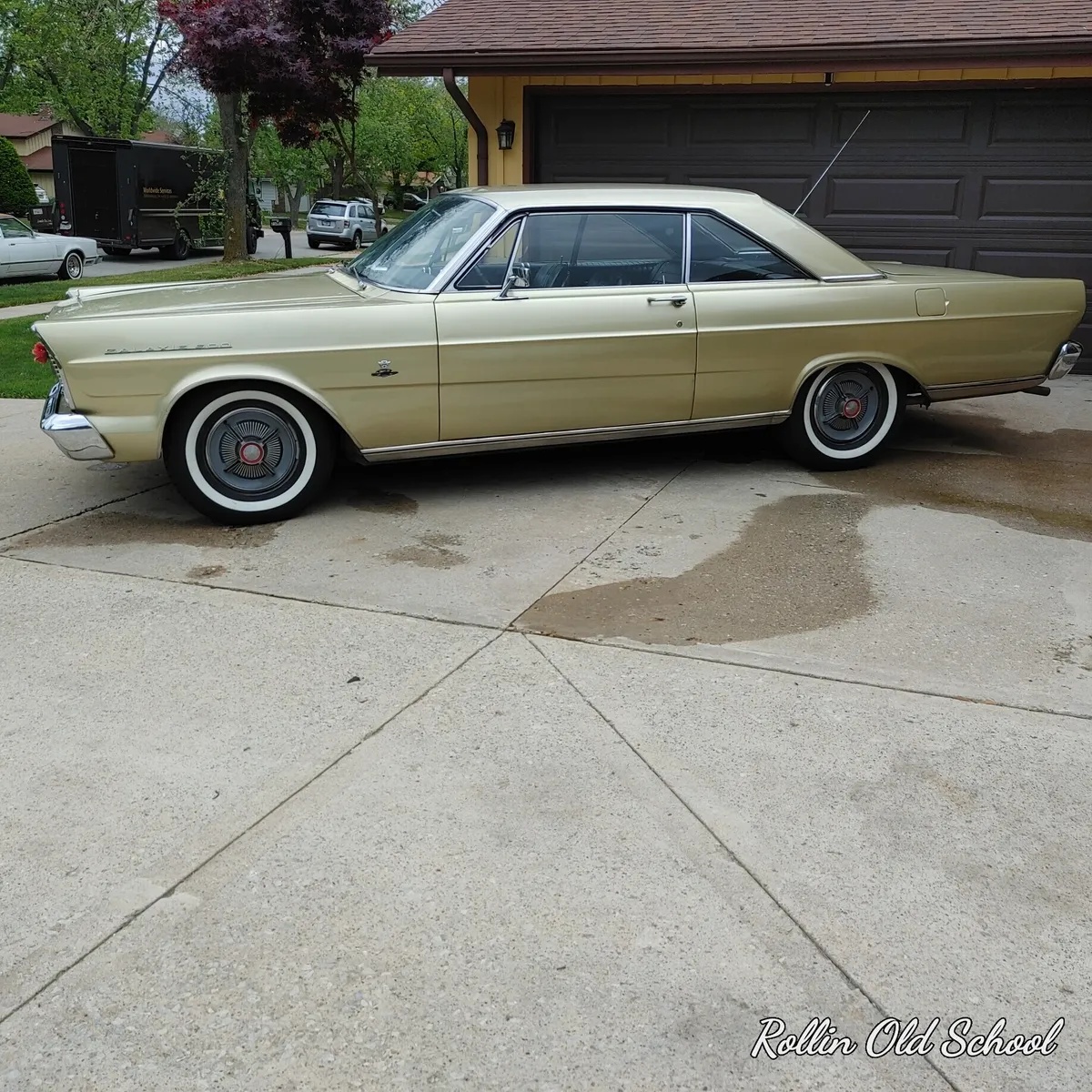 Ford-Galaxie-500-1965-Green-Black-4