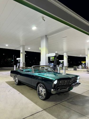 Ford-Galaxie-500-1967-Custom-Two-Tone-7