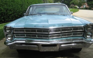 Ford-Galaxie-500-1967-Light-Blue-Light-Blue