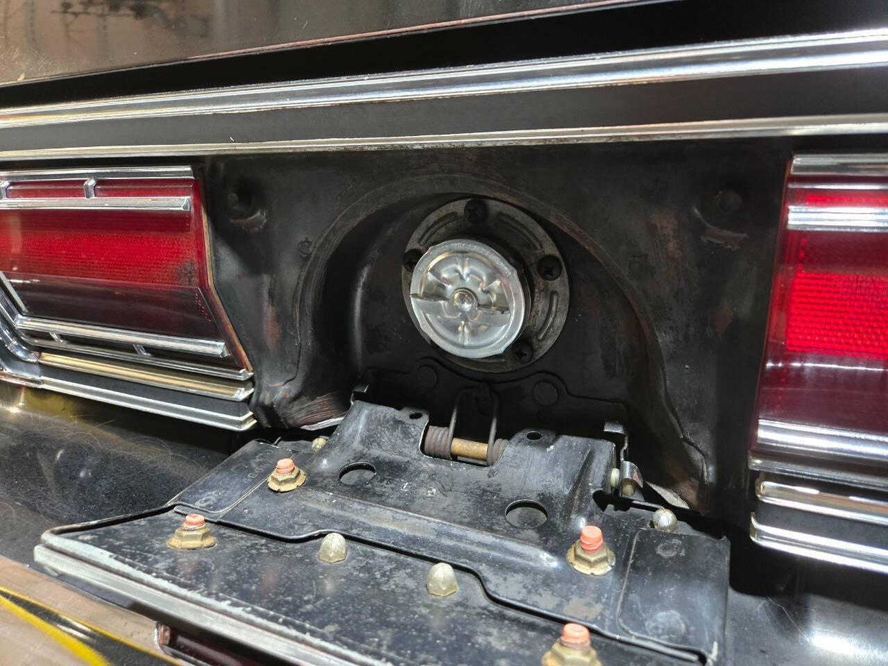 Ford-Gran-Torino-Elite-1974-Coupe-35