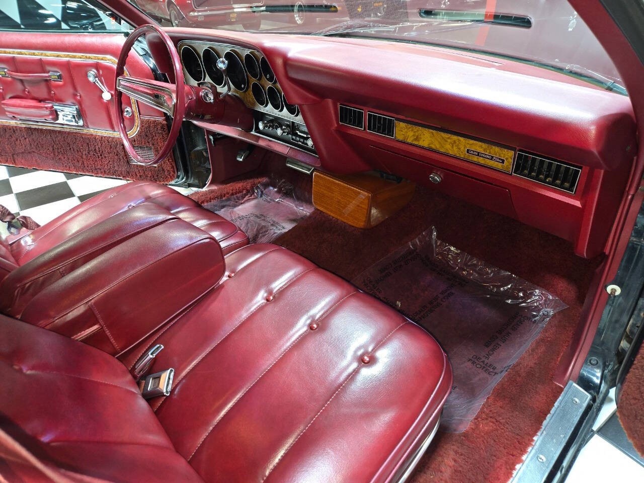 Ford-Gran-Torino-Elite-1974-Coupe-8