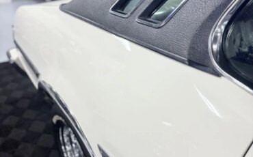 Ford-Gran-torino-1974-White-Black-10