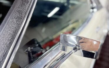 Ford-Gran-torino-1974-White-Black-14