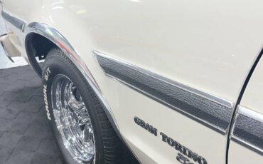 Ford-Gran-torino-1974-White-Black-6