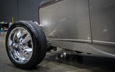 Ford-HIGHBOY-1932-10