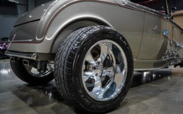 Ford-HIGHBOY-1932-16