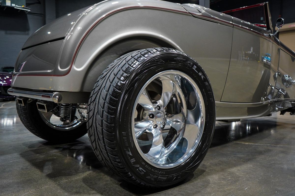 Ford-HIGHBOY-1932-16