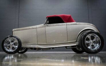 Ford-HIGHBOY-1932-18