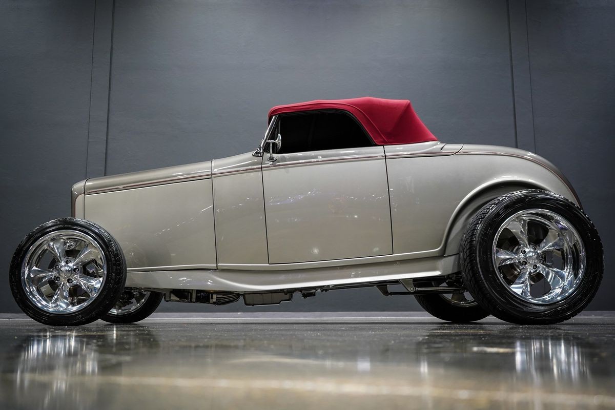 Ford-HIGHBOY-1932-18