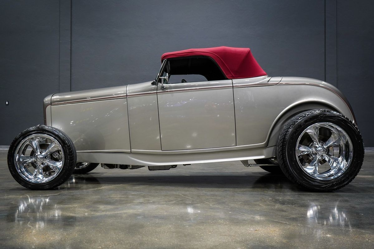 Ford-HIGHBOY-1932-19
