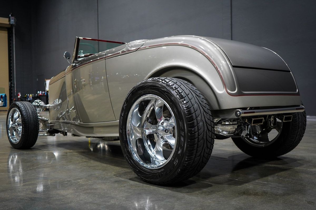 Ford-HIGHBOY-1932-2