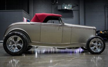 Ford-HIGHBOY-1932-22