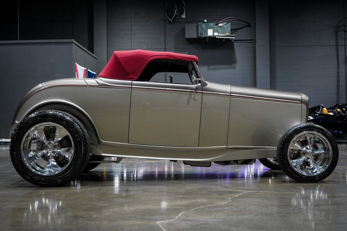 Ford-HIGHBOY-1932-22
