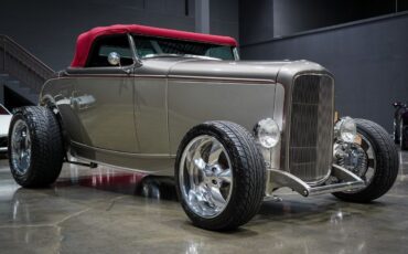 Ford-HIGHBOY-1932-23