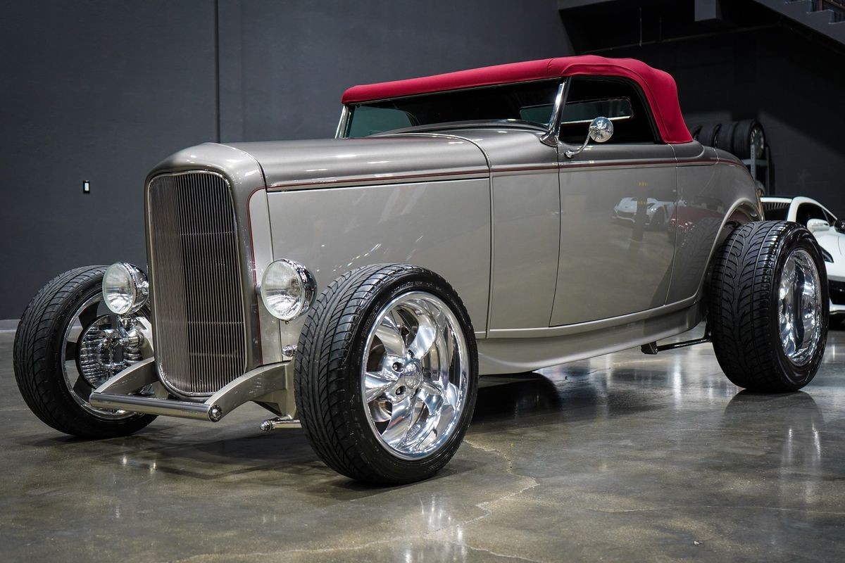 Ford-HIGHBOY-1932-24