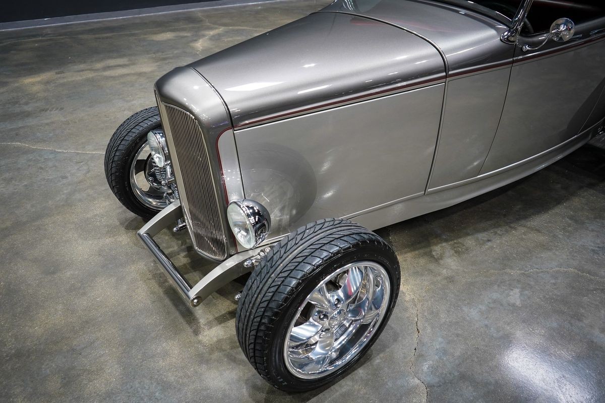 Ford-HIGHBOY-1932-25