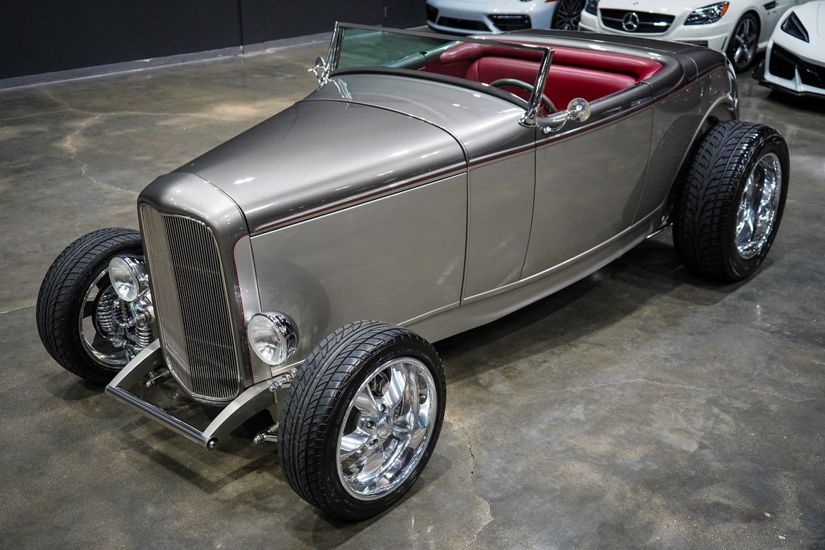 Ford-HIGHBOY-1932-29