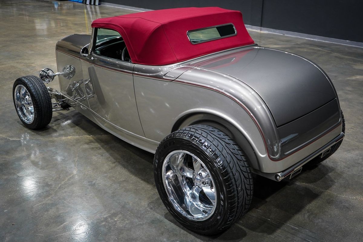 Ford-HIGHBOY-1932-30