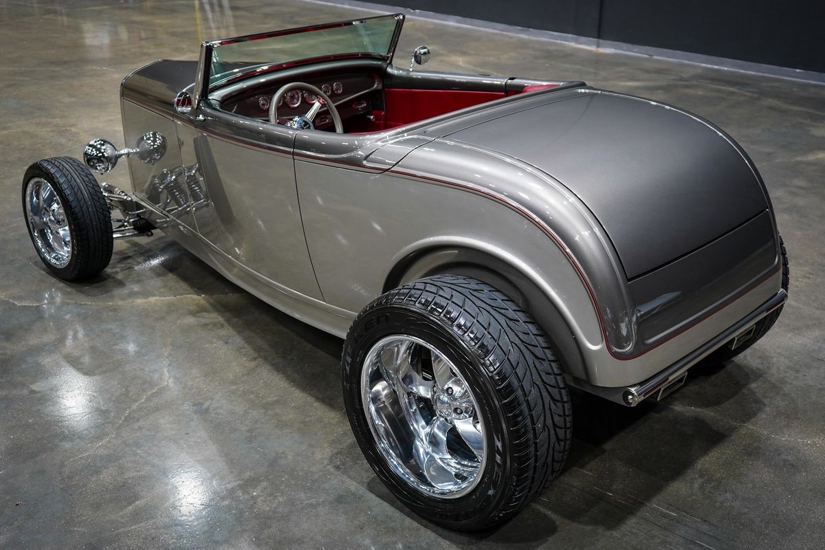 Ford-HIGHBOY-1932-31
