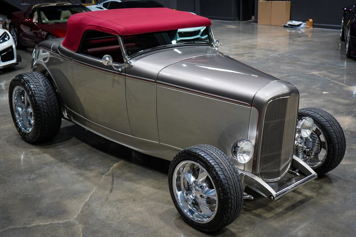Ford-HIGHBOY-1932-34