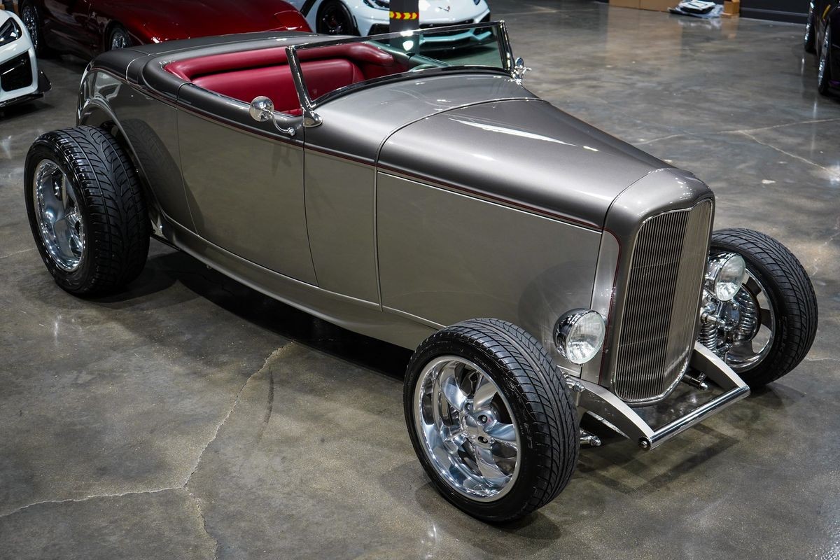 Ford-HIGHBOY-1932-35