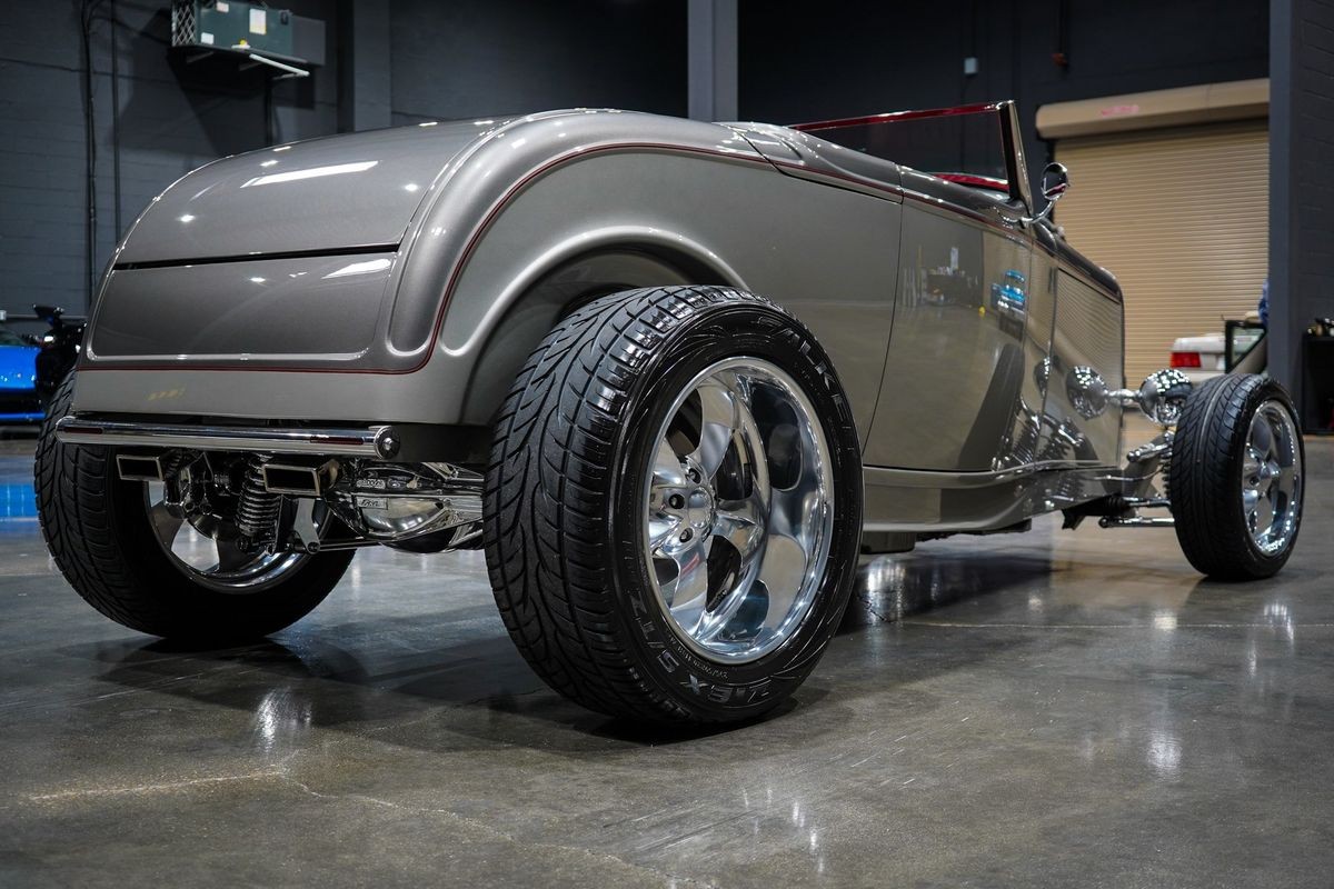 Ford-HIGHBOY-1932-4