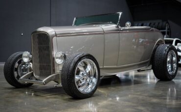 Ford-HIGHBOY-1932-9
