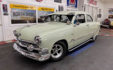 Ford-Hot-Rod-Street-Rod-1951-1