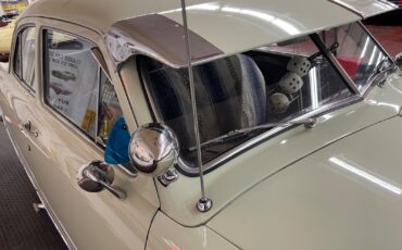 Ford-Hot-Rod-Street-Rod-1951-10
