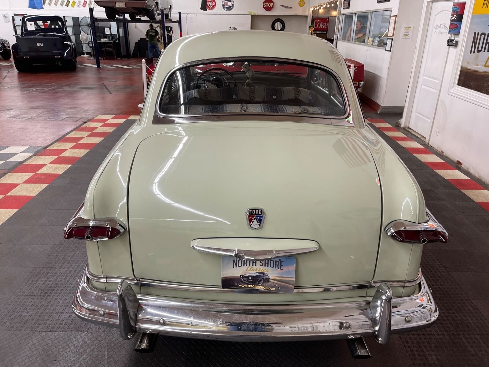 Ford-Hot-Rod-Street-Rod-1951-11