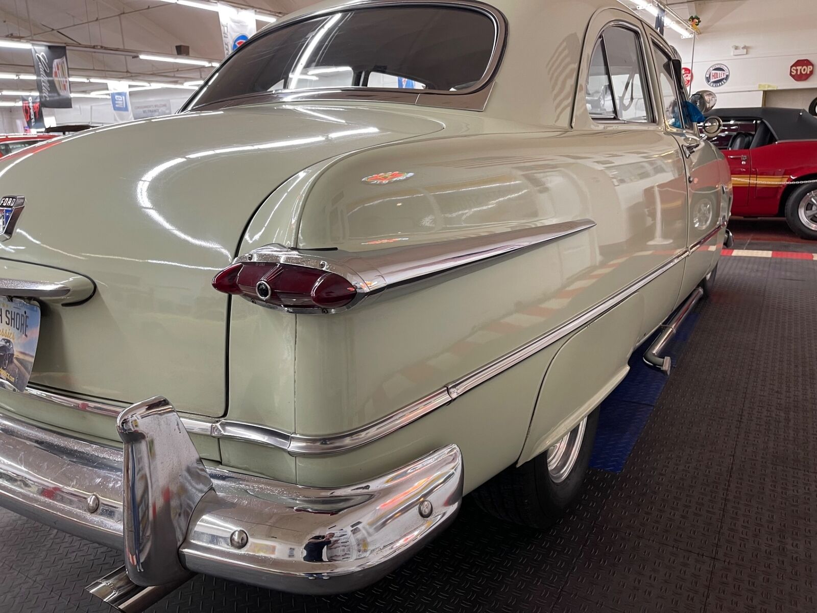 Ford-Hot-Rod-Street-Rod-1951-30