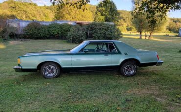 Ford-Ltd-ii-1978-Light-Green-amp-Dark-Green-Green-3