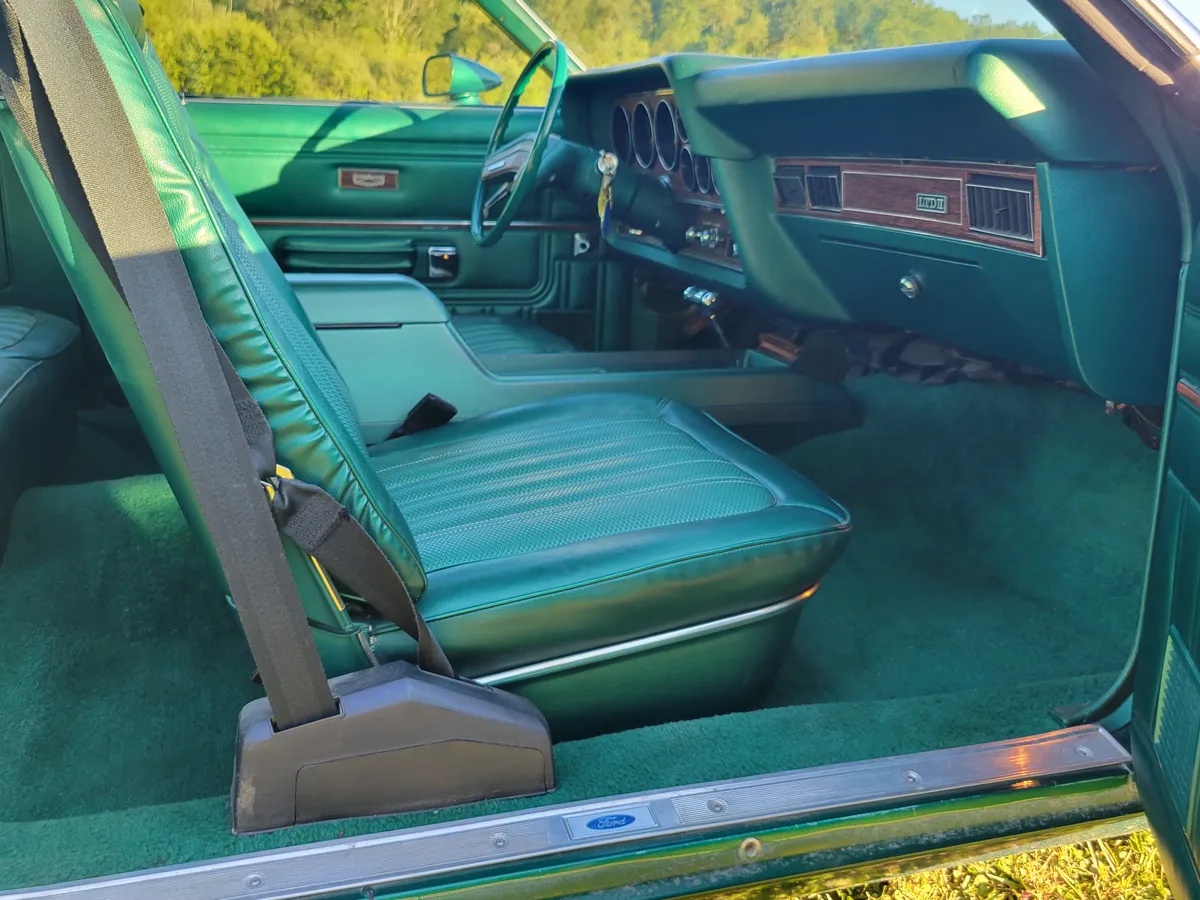 Ford-Ltd-ii-1978-Light-Green-amp-Dark-Green-Green