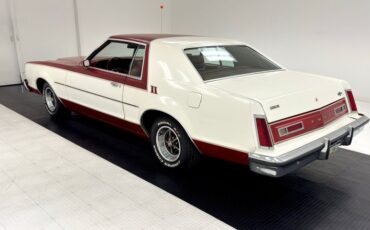 Ford-Ltd-ii-1978-Polar-White-Red-2