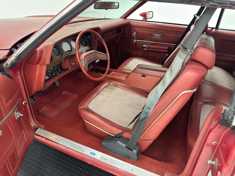 Ford-Ltd-ii-1978-Polar-White-Red-40